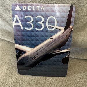 Delta Pilot Trading Card Collectible Airbus 330-300 Delta Airlines 2016 #47